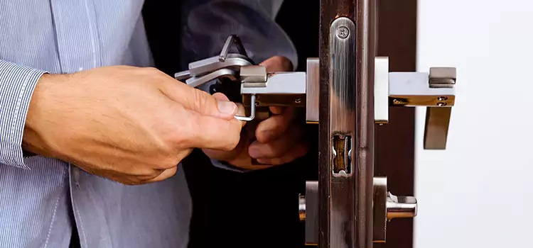 Commercial Door Lock Repair Valrico